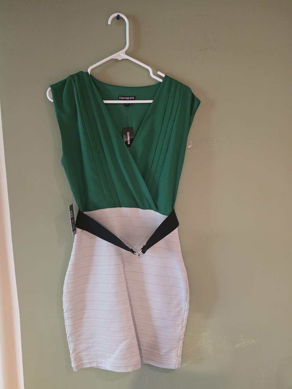 Express Womens Green & White Wrap-Style Mini Dress Black Waist Accent Small NWT